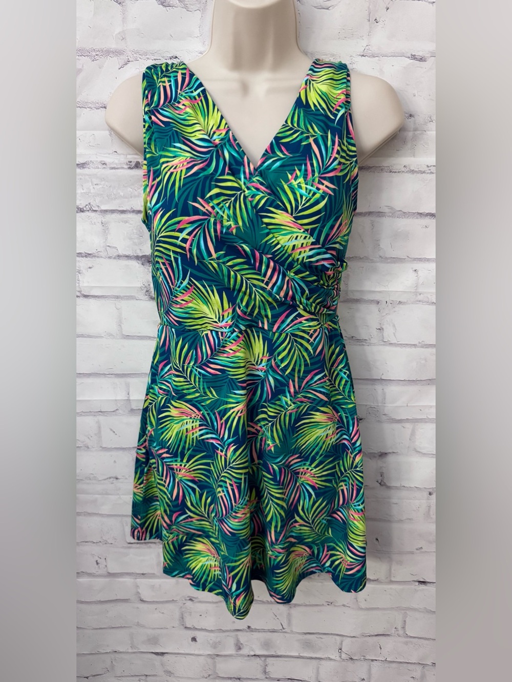 Lands’ End 10 Faux Wrap Slimming Swim Dress Modest Resortwear Green Pink Palms
